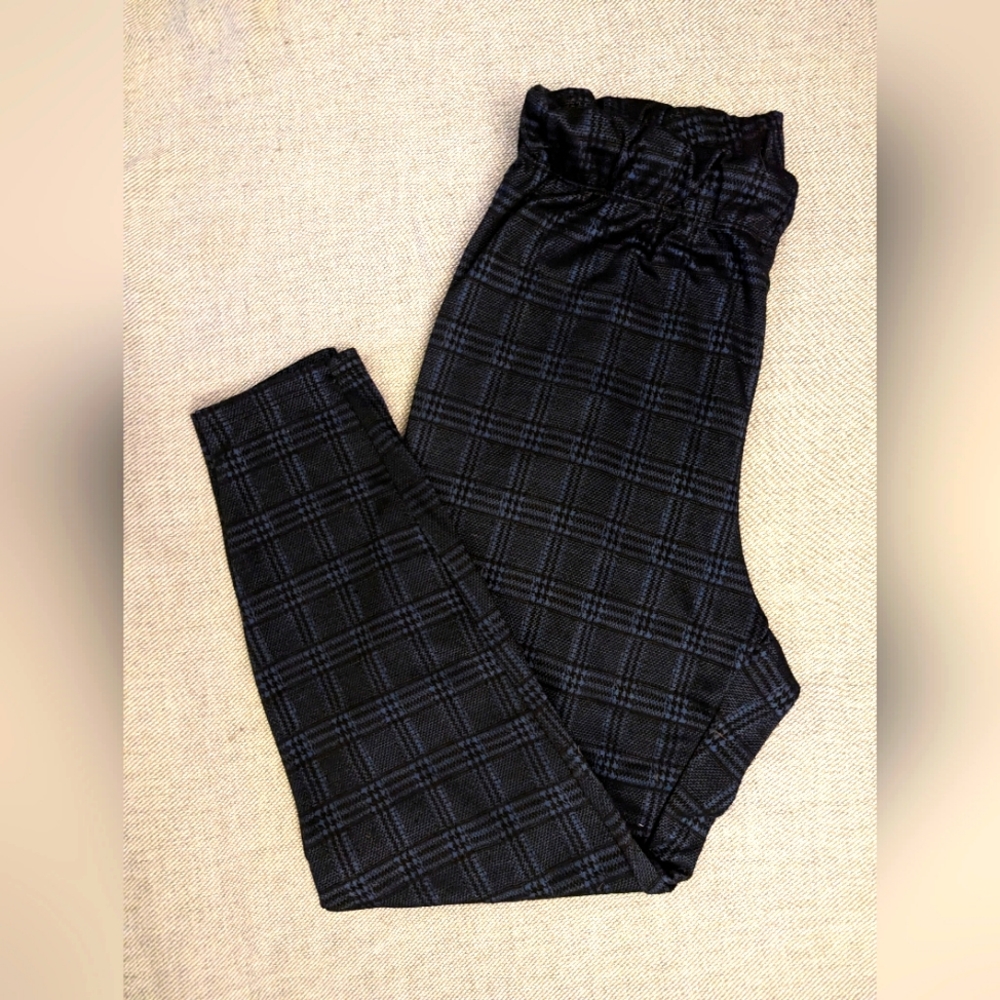 Pennington's blue plaid leggings